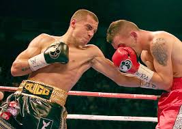 Scott Quigg faces Chris Avalos